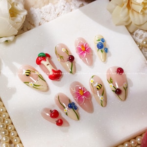 Spring Garden Press On Nails, 3D Bee and Ladybug Floral Design, Cute Nature Inspired Nail Art for Summer Picnic