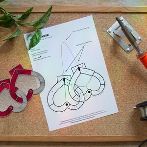 heart handcuffs pattern, kinky tiffany pattern, love stained glass pattern, valentine digital download, hobby license pattern