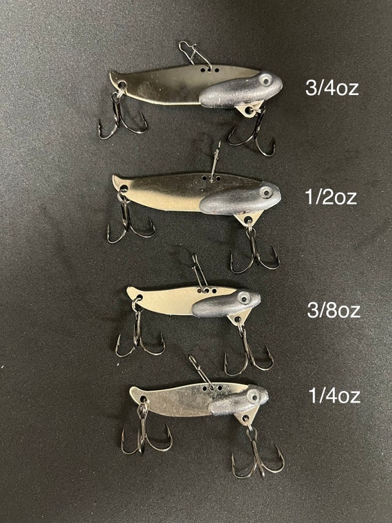 Crack Pearl Shad. Leurre de pêche à l'achigan peint