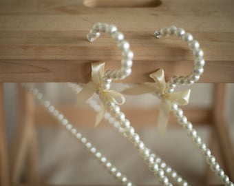 Hanger with pearls for wedding