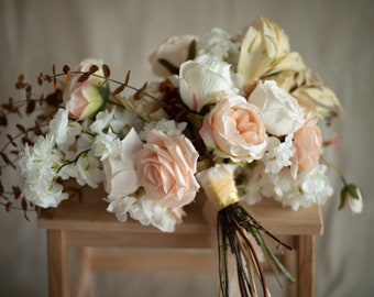 Bouquet de mariée de fleurs séchées