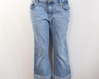 y2k low rise bootcut capris stretch medium wash denim