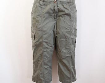 khaki cargo capri pants olive green utility gorpcore y2k size 13