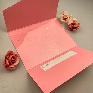 Suite de invitación de boda rosa claro / rsvp y tarjeta de detalles / Tarjeta Rsvp con código qr / Paquete de invitación de boda / Invitación Sweet 16 /