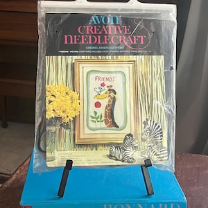 Kit de bordado de lana para bordado creativo de Avon, Friends 1973