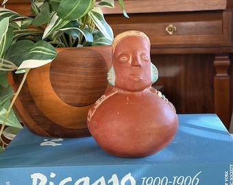 Reproducción mexicana de una vasija de cerámica precolombina.