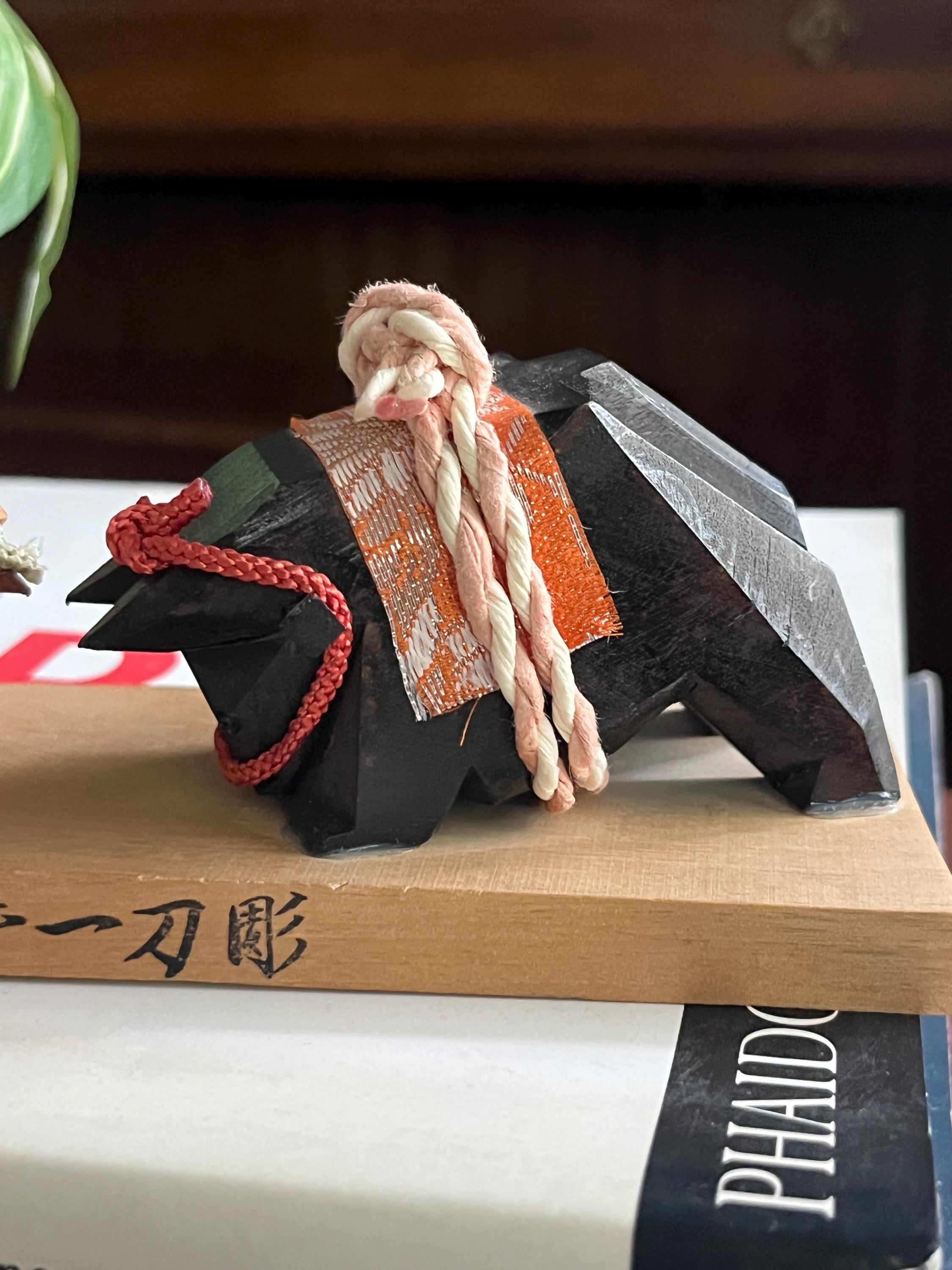 木彫りの闘牛の雄牛一対、日本の一刀彫 - Etsy 日本