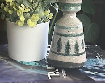 Vaso de cerâmica Studio, verde e creme, 16,5 cm de altura