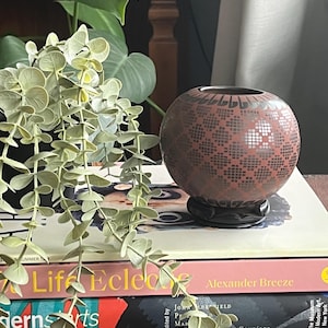 Handmade and Hand Decorated Pottery Vase or Seed Pot by Ernesto Ramirez of Mata Ortiz, Mexico, Signed