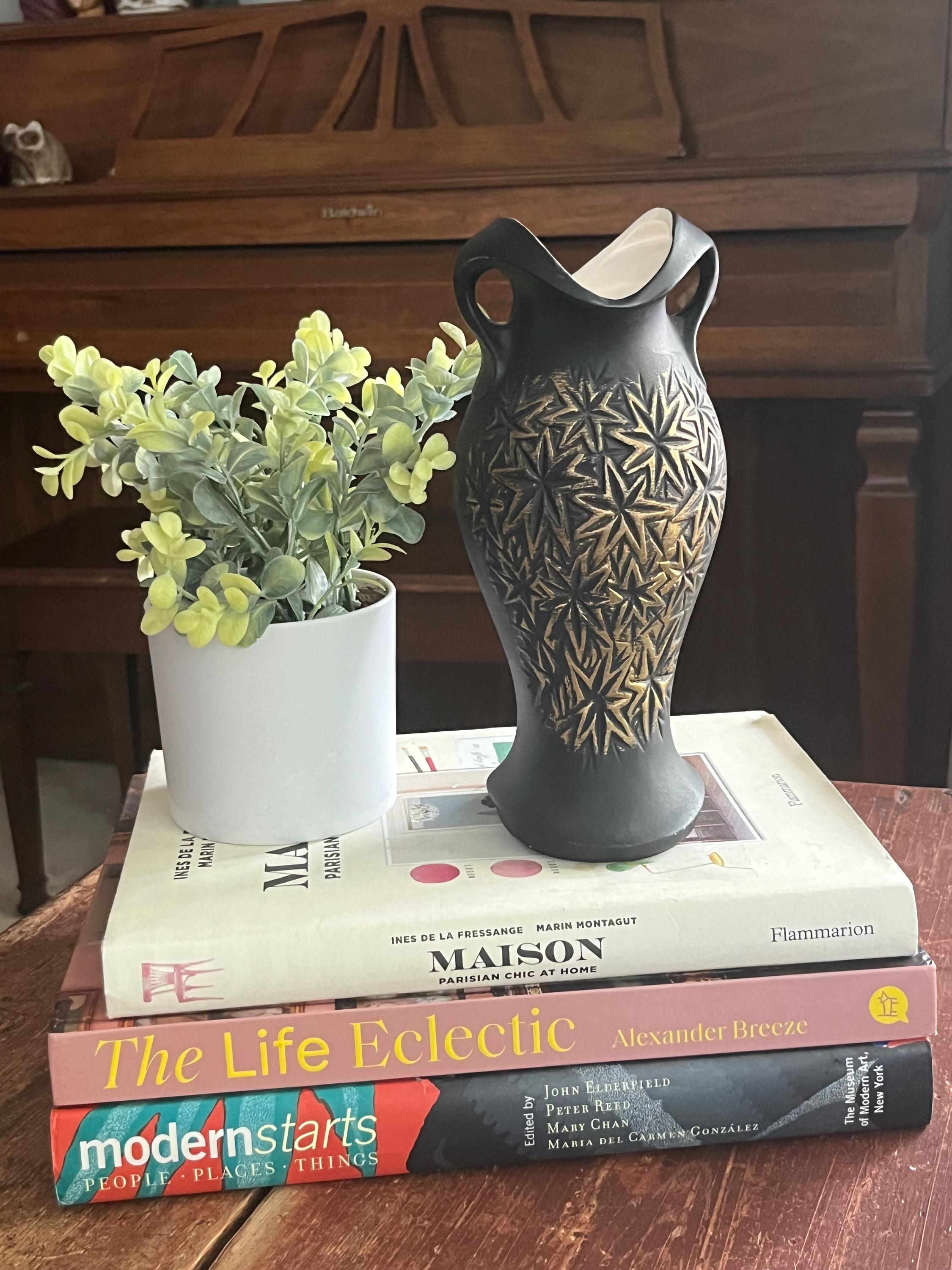大黒様の陶器壁掛け花瓶 ヴィンテージ マッコイ ポタリー 1968年製 ブラック＆ゴールド スター