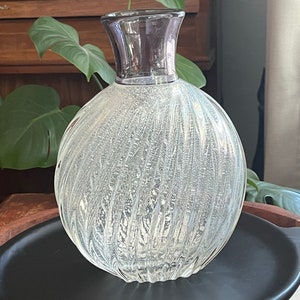 Larry Laslo Ribbed Silver Flecked Vase with Amethyst Neck made by Kurata, Japan for Mikasa