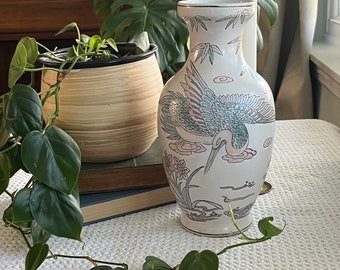 Chinoiserie vase with crane, WBI made in China
