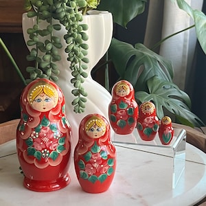 Set of 5 Red Wooden Matryoshka Russian Nesting Dolls