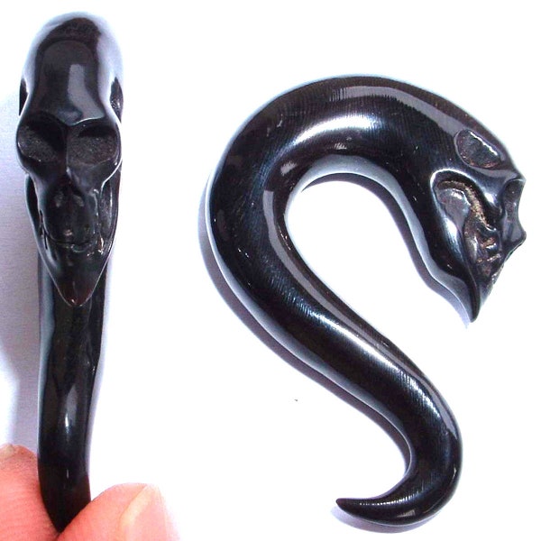 096 one pair of Demon skull hand carved buffalo horn spiral swirl taper earrings