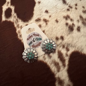 Daisy Drop Earrings