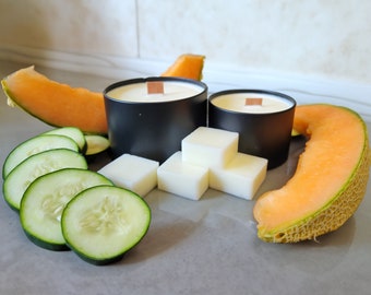 Velas y ceras aromáticas orgánicas de soja vertidas a mano con aroma a melón y pepino.