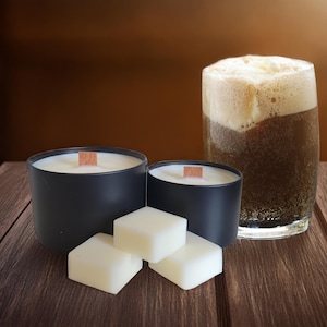 Root Beer Float handhällda ekologiska sojaljus och vaxsmältningar