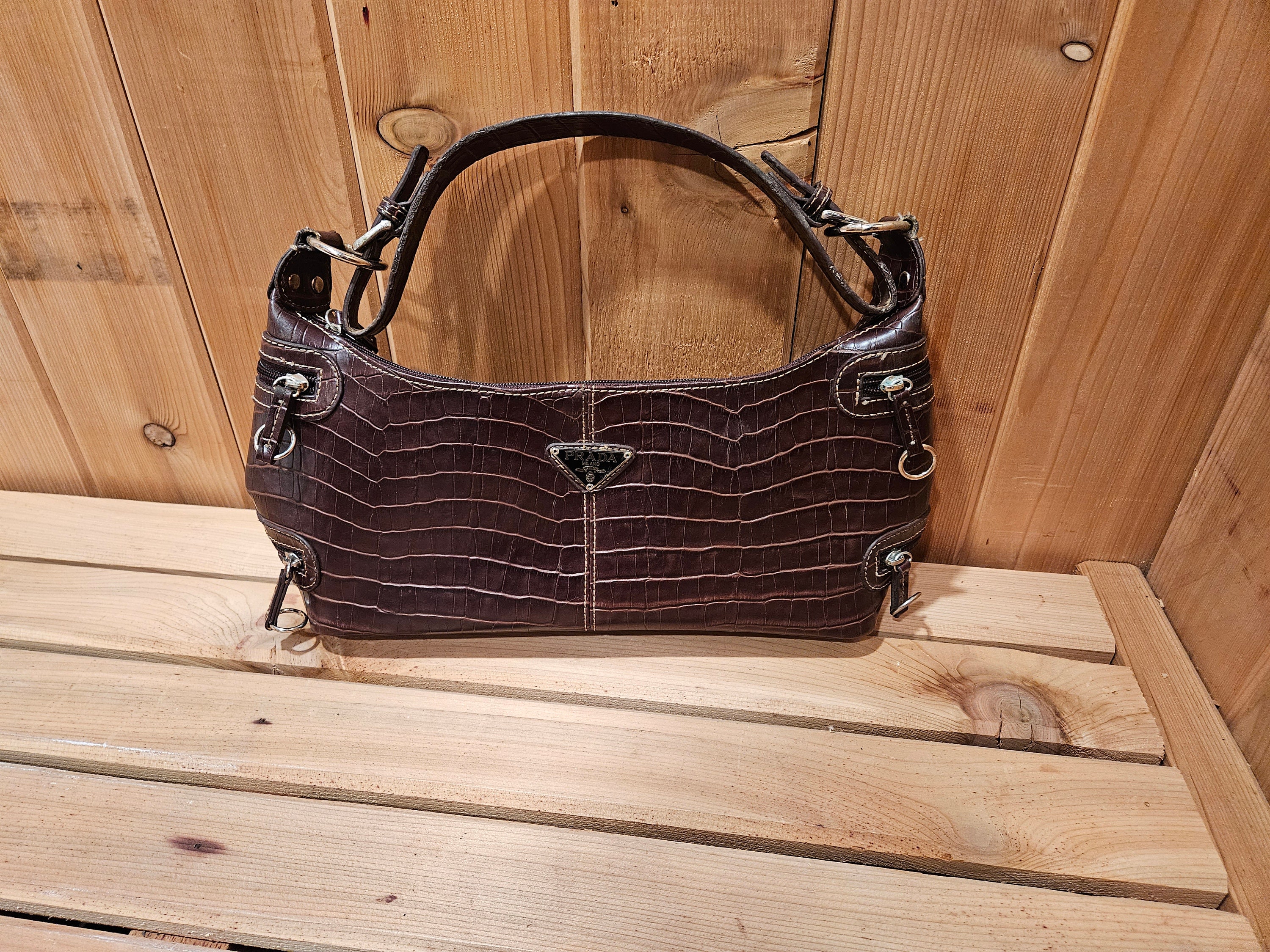 Leather purse Prada Black in Leather - 39059124