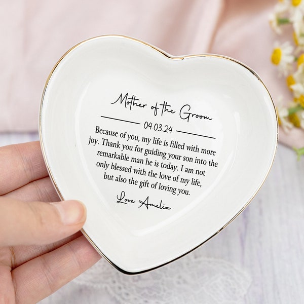 Personalized Ring Dish for Mom, Custom Jewelry Holder For Mother of Groom, Ceramic Trinket Tray On Wedding Day, Gift for Mom from Bride