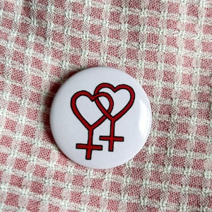 Double Venus Heart Button image 1