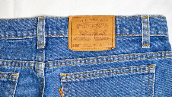 90s Levis 560 Vintage Jeans Made In USA | W35 | M… - image 6