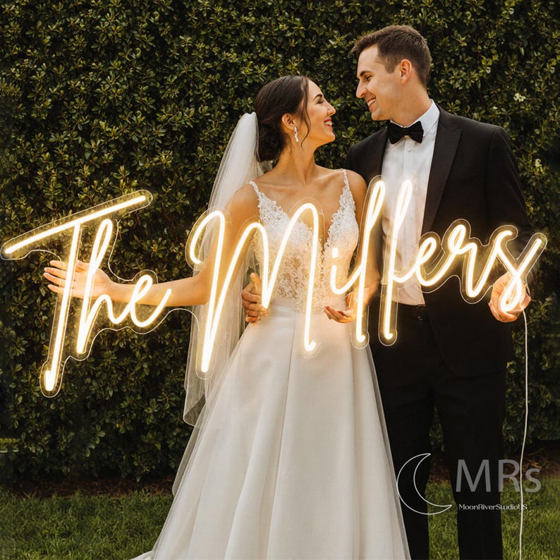 Custom Neon Wedding Sign: Last Name Decor, Battery Operated, Sign for Wedding Decor, Light Up Name Signs for Wedding,Modern Engagement Decor