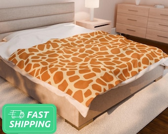 Giraffe Pattern Cozy Blanket / Safari Cozy Blanket / Velveteen Plush Blanket