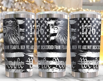 1776 Hombres temerosos patrióticos Nosotros el pueblo Envolvemos SVG para archivo digital vaso de 20 oz SOLAMENTE, vaso grabado svg, grabado svg, Nosotros la gente svg