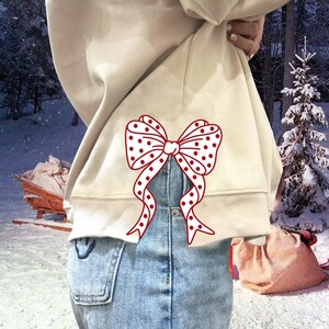 サイドボウ スウェットシャツ 刺繍デザイン、ダルマンシアン ドット ボウ、クリスマス 刺繍デザイン、即時ダウンロード、ボウ、モチーフ/キルティング