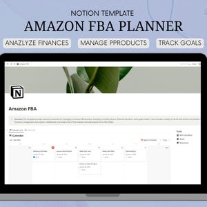 Könnte beinhalten: Ein Laptop-Bildschirm zeigt eine Notion-Vorlage für die Amazon FBA-Planung. Die Vorlage enthält Abschnitte zur Analyse der Finanzen, zum Verwalten von Produkten und zum Verfolgen von Zielen. Die Kalenderansicht zeigt Aufgaben für die Woche, wie z. B. "Meeting mit FBA", "Neues Produkt starten" und "Meeting mit dem Personal".