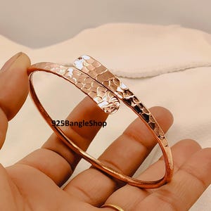 Handcrafted Hammered Copper Bypass Bangle • Solid Pure Copper Overlapping Cuff Bracelet for Men & Women •
