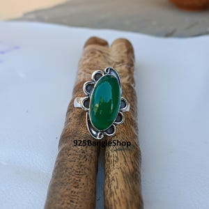 Handmade Green Onyx Cabochon Ring: 925 Sterling Silver
