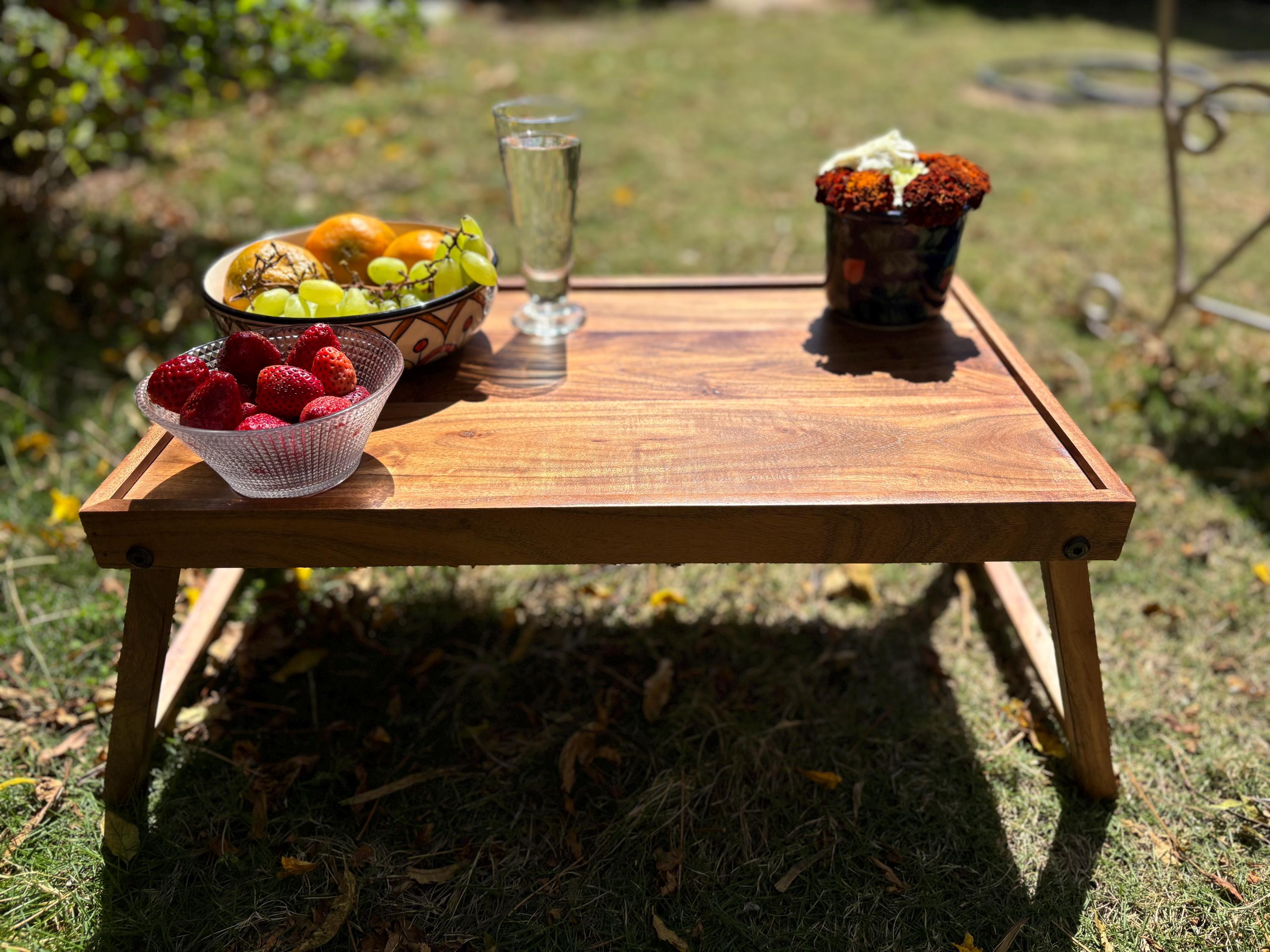 フードトレイ、サービング大皿、金属ハンドル付きモダントレイ朝食  