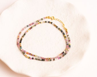 Laura - Multicolor beaded summer necklace for Women