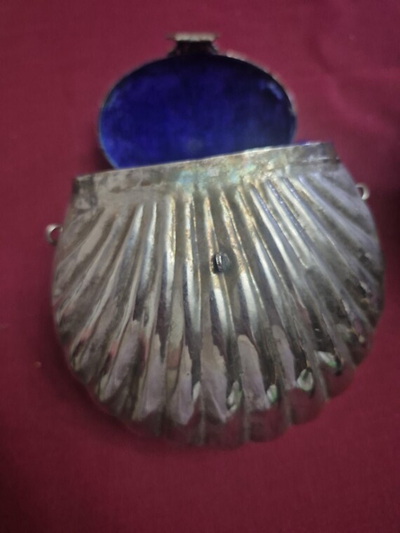 Antique Tinned Metal Clamshell Chain Strap Purse View 3
