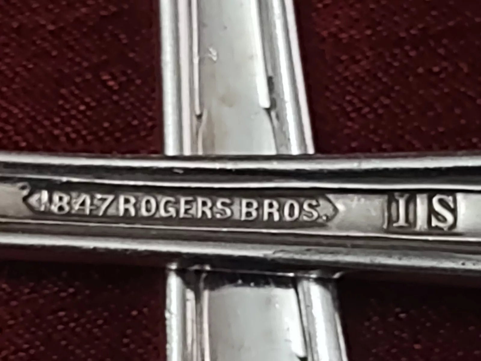 【Rogers & Bros.】 フローラルのディナーセット 6名用24本 Rogers & Bros.】 フローラルのディナーセット 6名用24本 - メルカリ