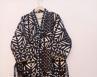 Giacca Kantha fatta a mano Cappotto da lavoro vintage ricamato Giacca kimono con ricamo a taglio unico