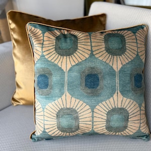 Luxury Velvet Throw Pillow Cover – Teal & Gold Geometric Cushion – Modern Sofa Accent – Boho Chic Living Room Decor – 18x18 – Custom Sizes