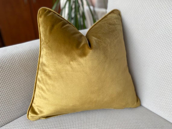 Any Size Gold Yellow Velvet Pillow , Mustard Velvet Cushion, Accent Velvet Throw Pillow with Piping, Yellow Pillow, Lumbar Yellow Cushion