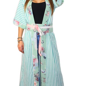 Kimono Largo con Rayas y Estampado Japonés - Color Verde Agua Japan Touch - modelo único, hecho a mano en Francia, con tejido reciclado