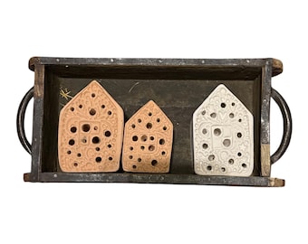 3 Bienensteinhäuser mit Nistgängen in einer Ziegelform Wildbienennisthilfe, Naturschutzkeramik, aus Ton gebrannt
