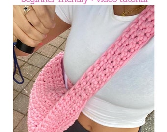 Crochet Trendy Crossbody Bag - Easy crochet bag pattern  - beginner friendly crochet pattern - Chunky Crochet bag EASY Crochet Pattern