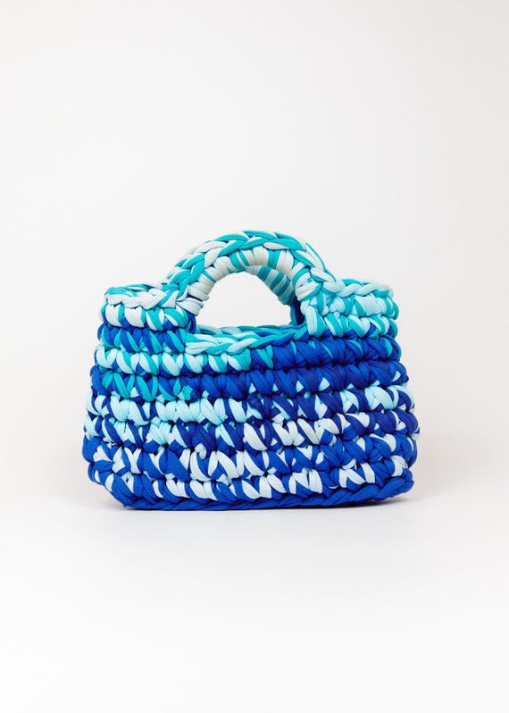 Crochet Bag Pattern + Video Tutorial, Crochet Bag Tutorial for Beginners, Easy crochet bag pattern, mini shopper bag crochet pattern