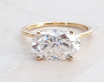 3 kt ovaal geslepen kleurloze moissanite solitaire verlovingsring, 14k geelgouden trouwring van oost naar west, handgemaakte ring, jubileumring