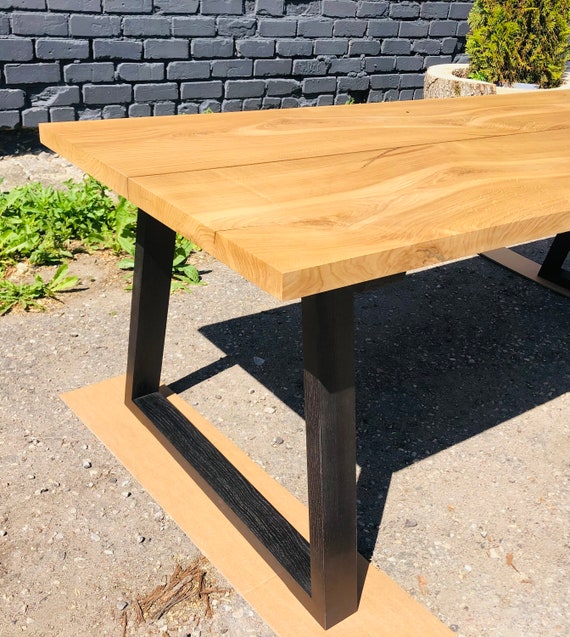 U字型オーク無垢材テーブル脚 – 黒塗装 – 高さ700 mm – ダイニング