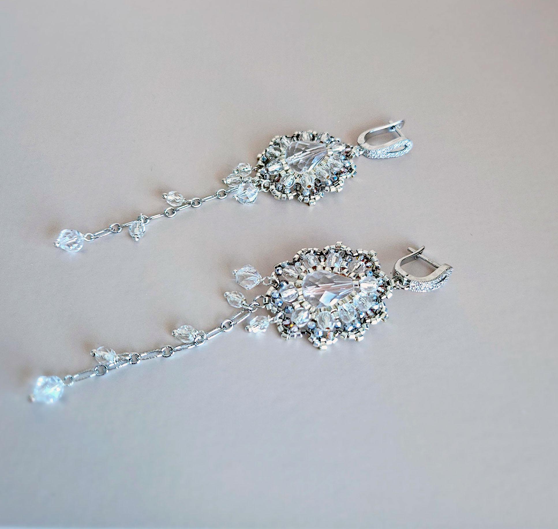 Miguel Ases スモールレッドシャンデリア 浮き彫りスワロフスキー シャンデリア ドロップイヤリング 並行 MORRIS新品アウトレット特価HAND MADE PREMIUM SERIES SJ-112TH