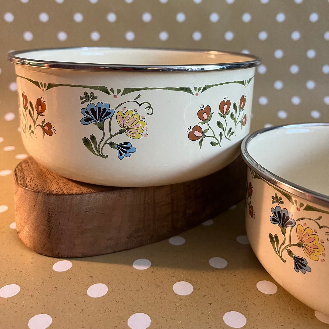Vintage Retro Kitchen Kobe Enamelware Nesting Bowls Set of 2 Etsy