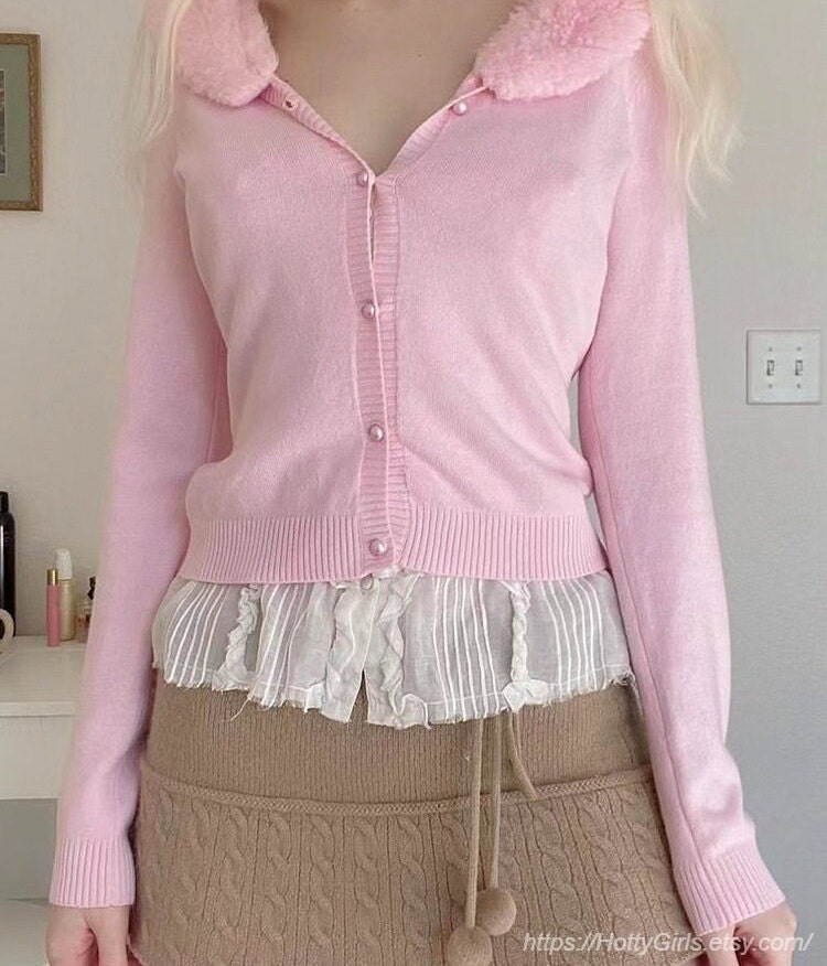 Aesthetic hotsell pink sweater