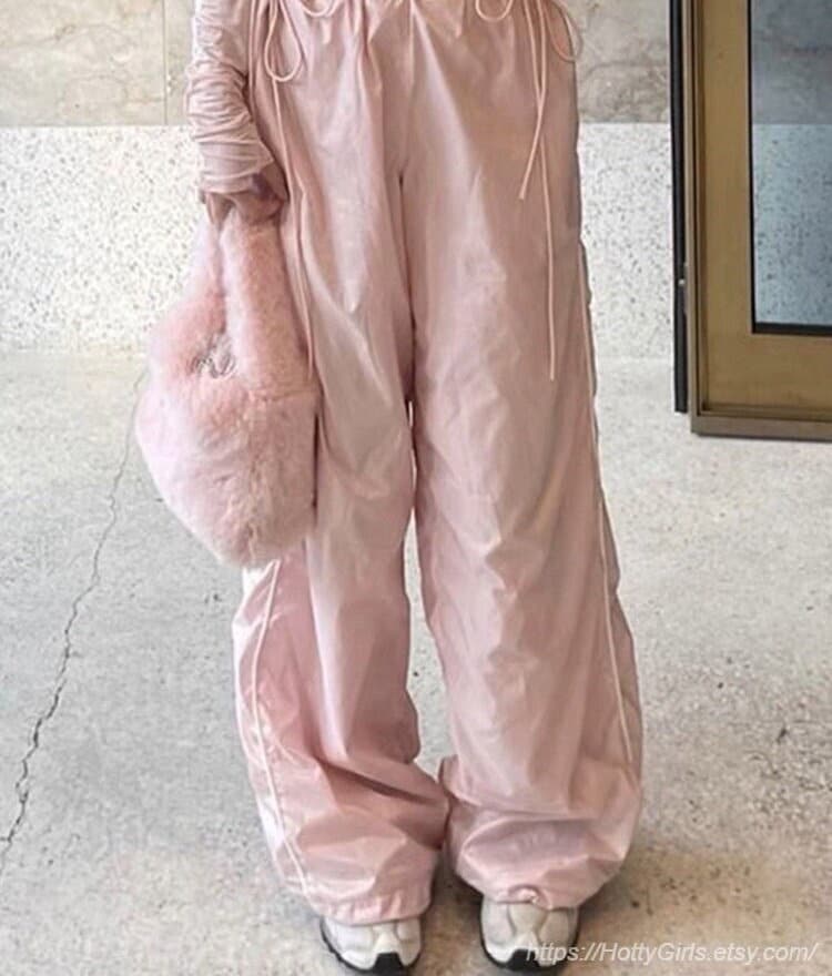 Cute pink deals sweatpants