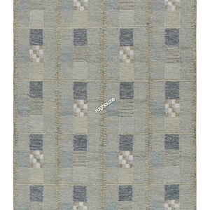Hand Woven Wool Kilim Rug: Green Scandinavian Boho Design